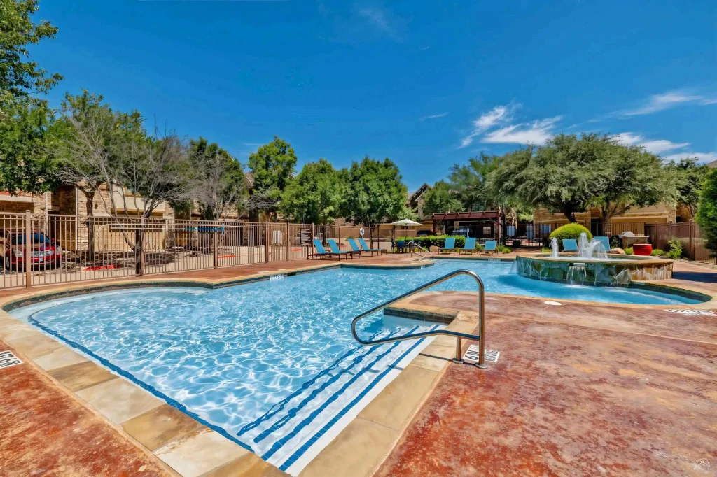 arioso luxury apartments in grand prairie tx pool and spa