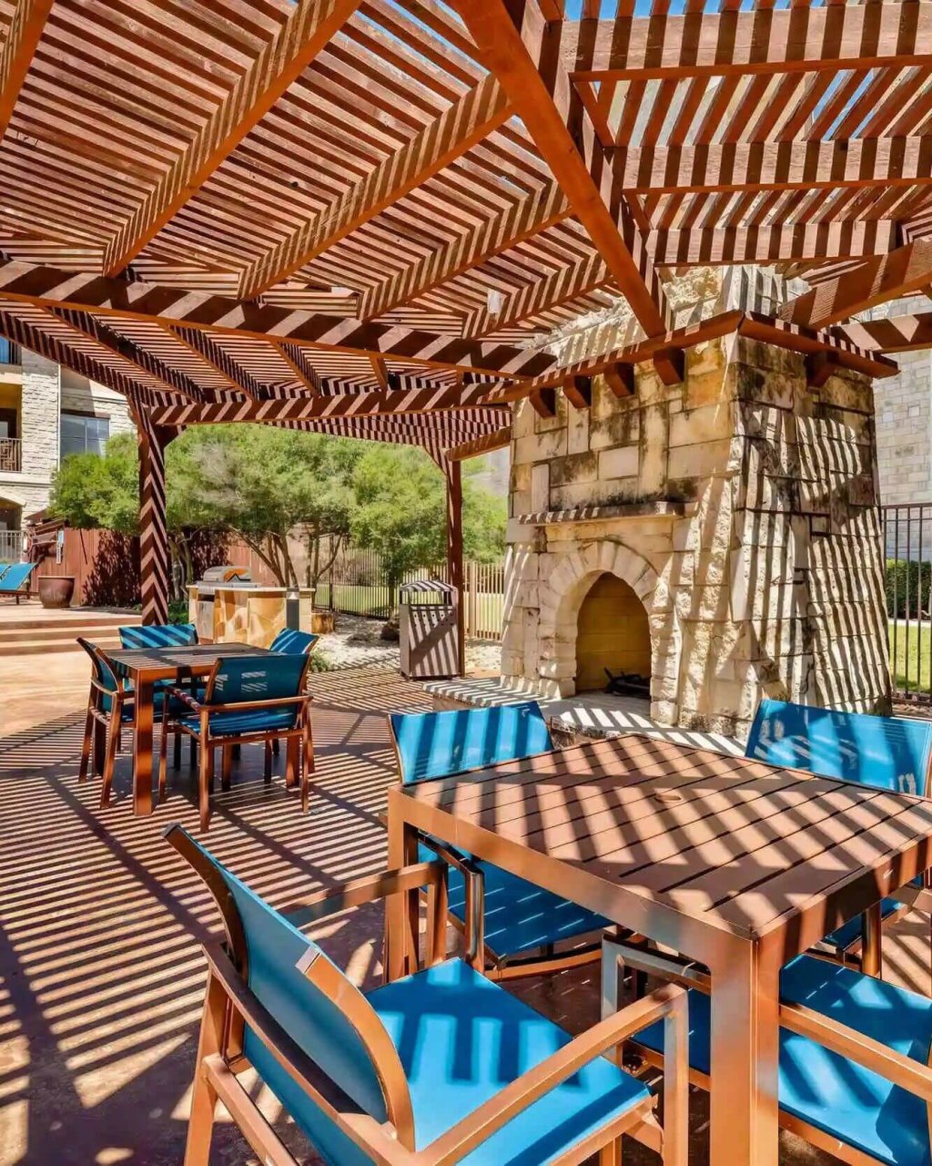 arioso apartments outdoor lounge 1